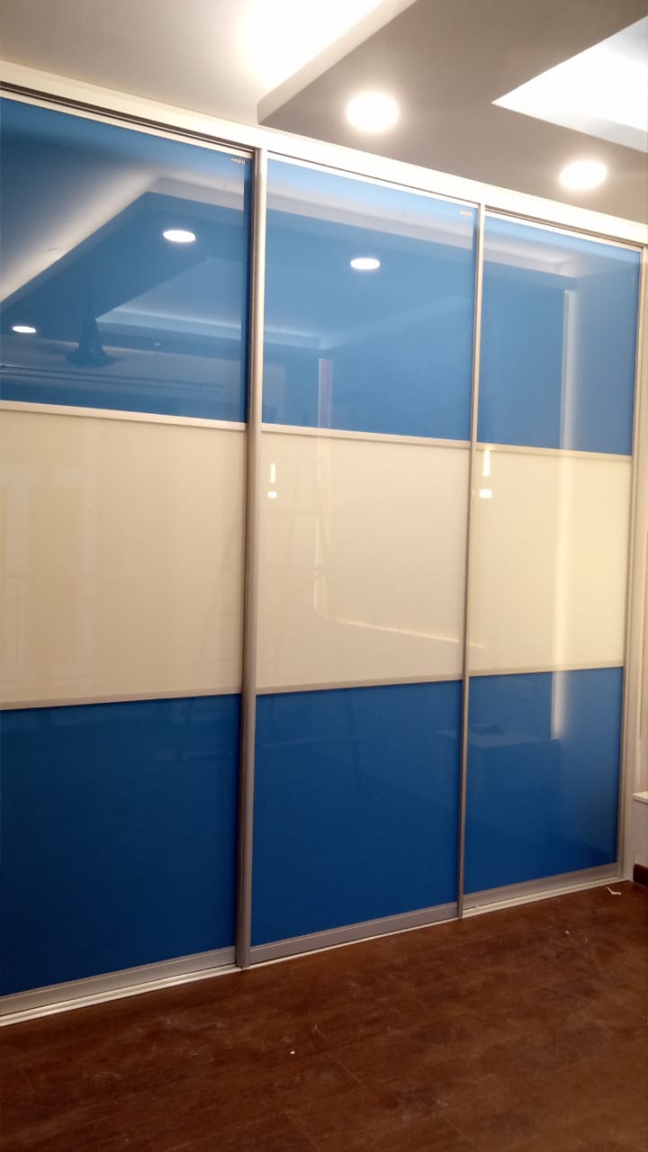 lacquer-glass-wardrobe-dealers-manufacturers-in-gurgaon-gurugram-india-top-dealers-manufacturers-in-gurgaon